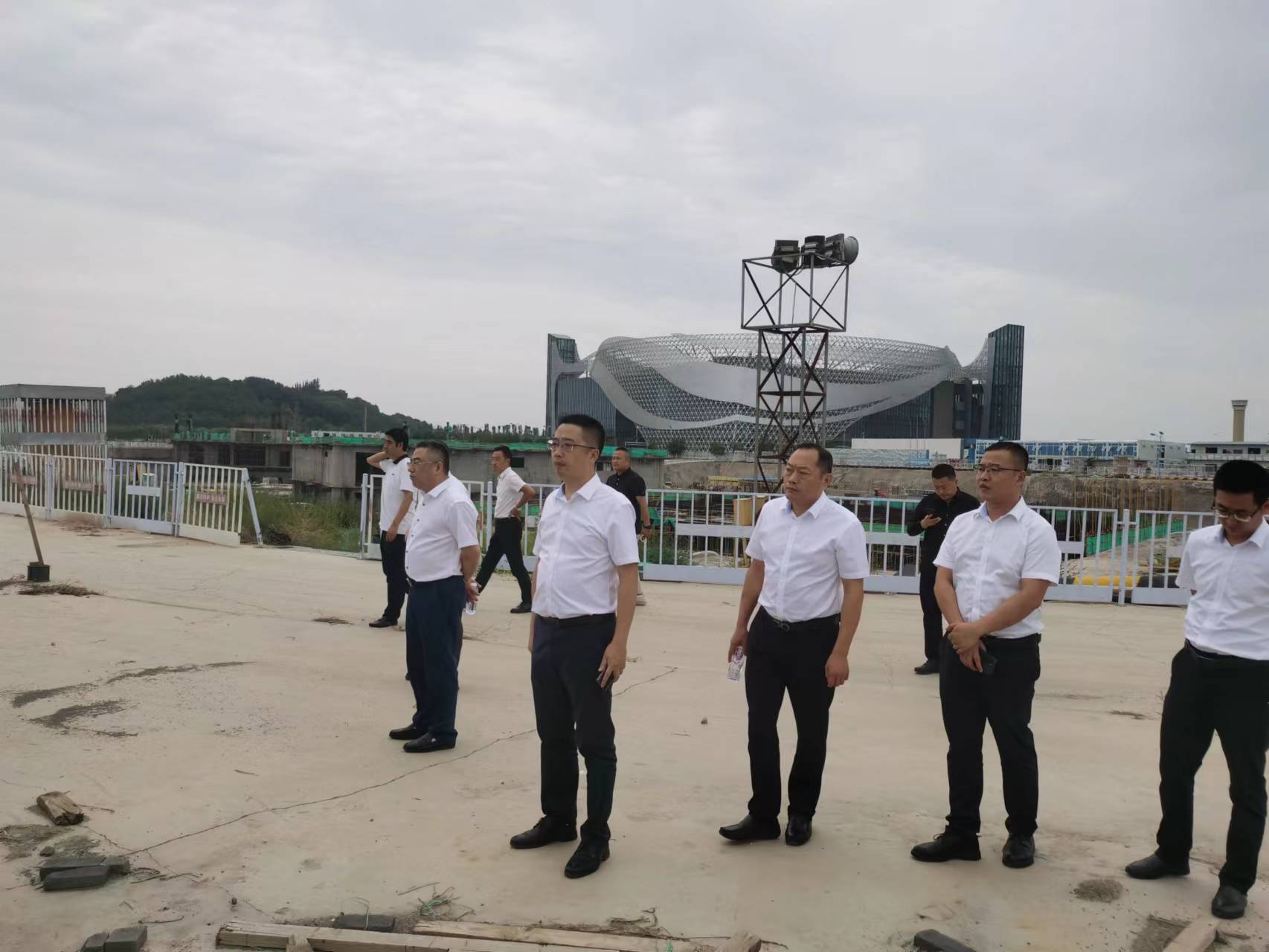 罗骥到银川洽谈合作并指导项目工作 罗骥到银川洽谈合作并指导项目工作